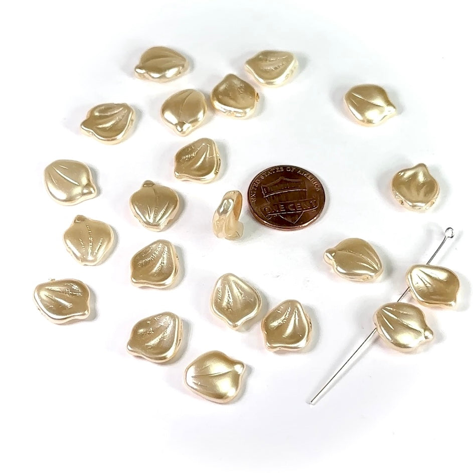 Czech Fancy Leaf Glass Pearls Top Drilled Across 19x12mm Cream color 20 pieces CL985