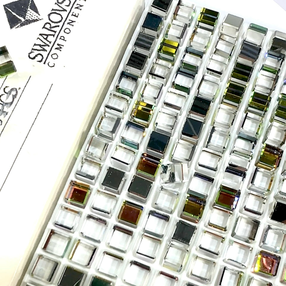 Swarovski Art.# 4840 - Crystal Vitrail Medium Cube Fancy Stones 12pcs size 6mm SW132