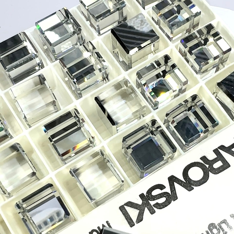 Swarovski Art.# 4840 - Crystal CAL Cube Fancy Stones 4pcs size 14mm SW139