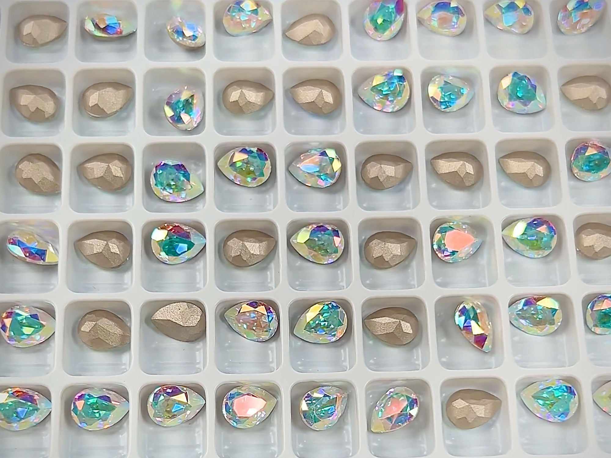 Crystal AB, Preciosa Czech MC Baroque Pearshape Maxima Rhinestones style 435-16-301 in size 8x6mm, 12 pieces, Silver Foiled, P912