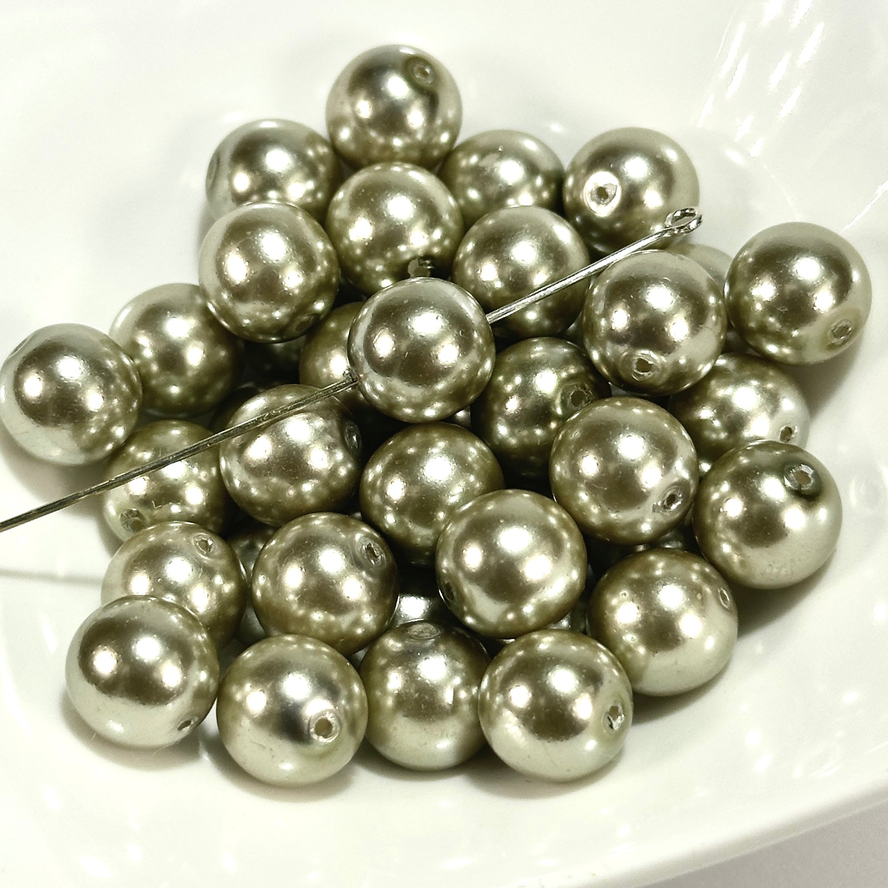 Czech Round Glass Imitation Pearls Light Sage Green Pearl color 10mm 40pcs CL1134
