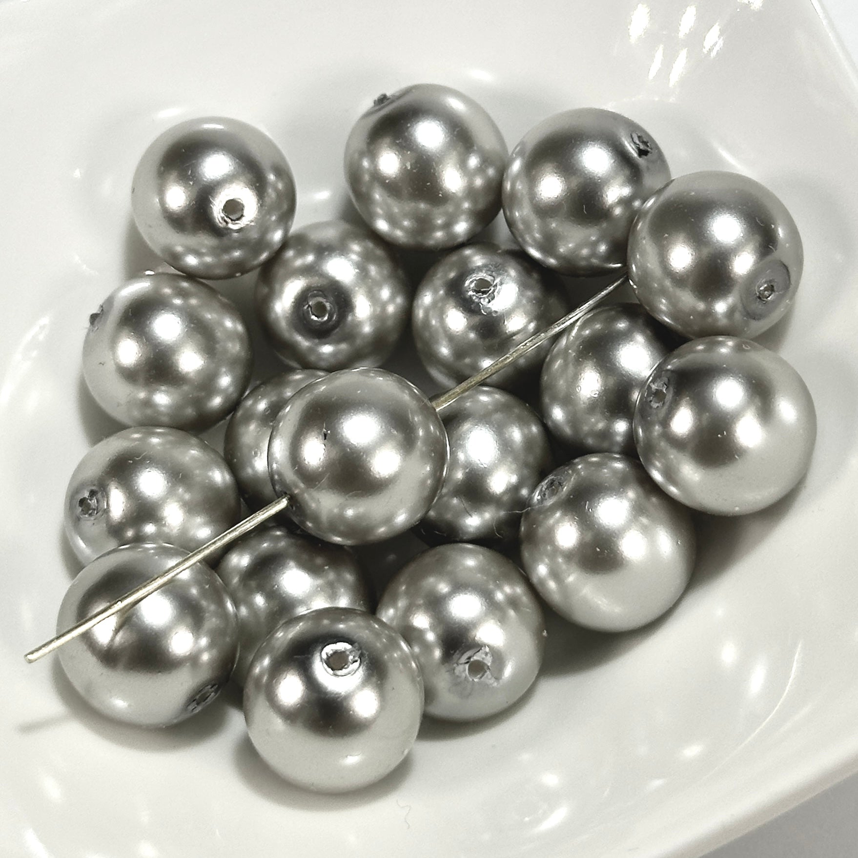 Czech Round Glass Imitation Pearls Silver Light Grey Pearl color 12mm 18pcs CL1188