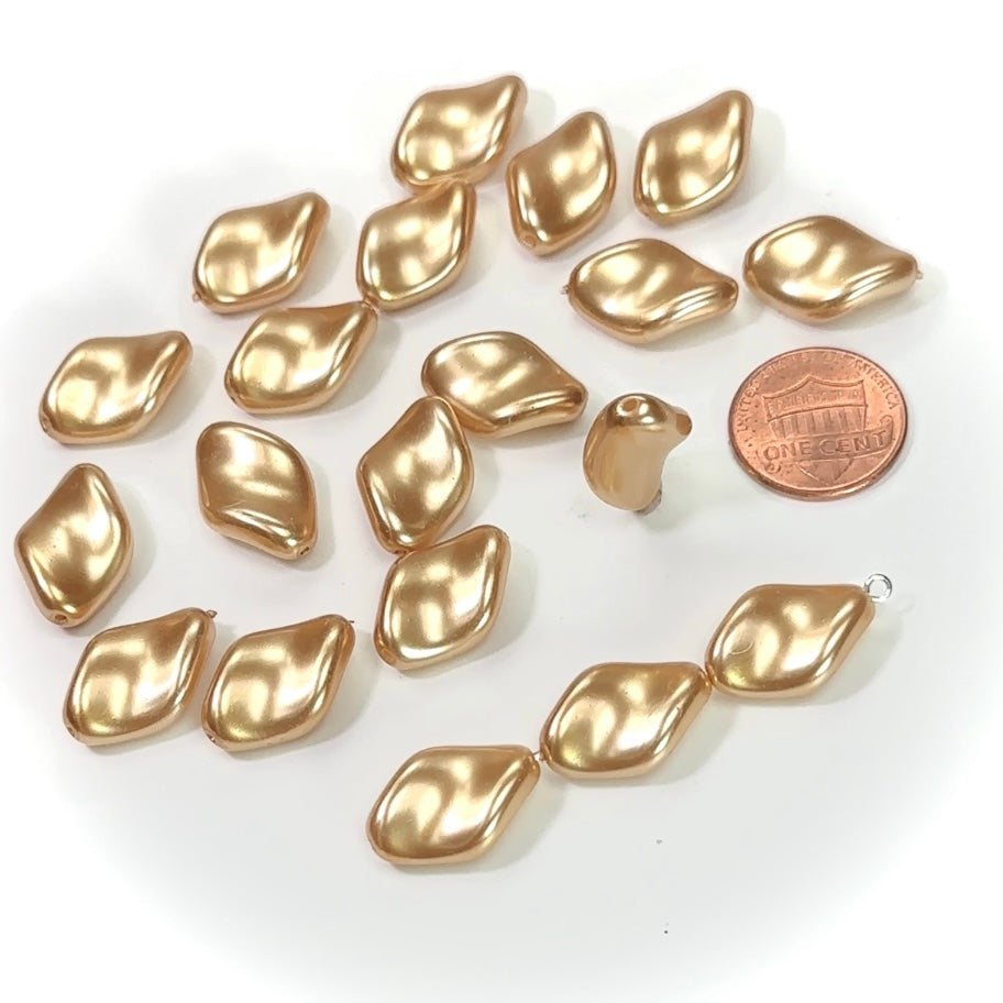 Czech Fancy Twisted Glass Pearls 19x12mm Gold Yellow color 20 pieces CL166