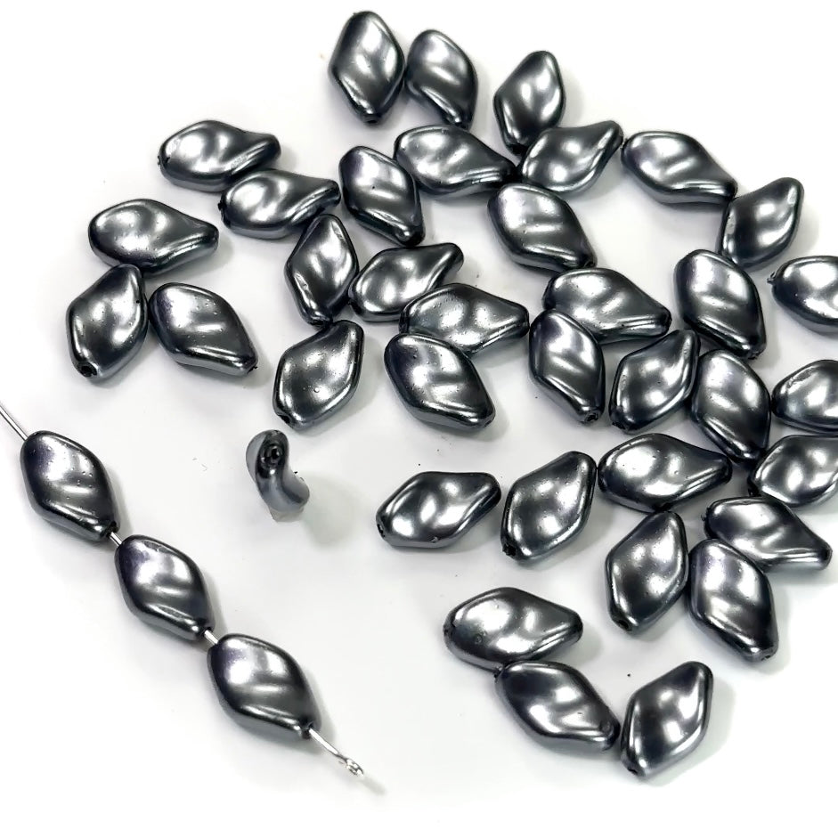 Czech Fancy Twisted Glass Pearls 14x8mm Dark Grey Hematite color 40 pieces CL199