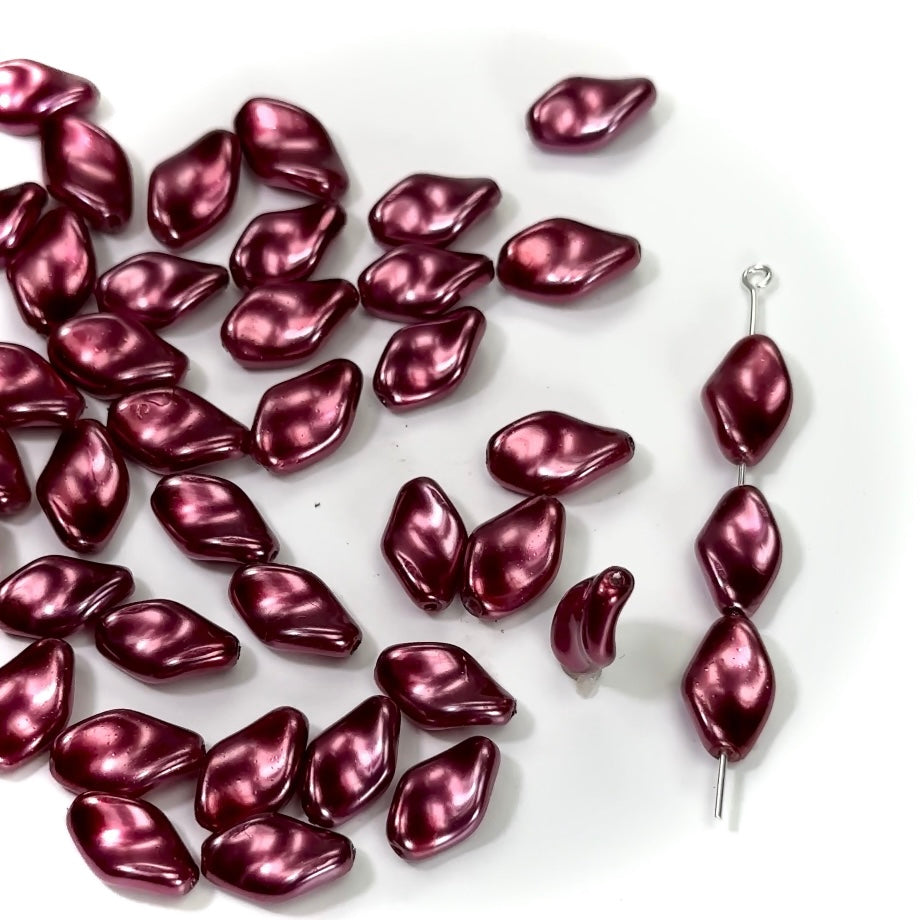 Czech Fancy Twisted Glass Pearls 14x8mm Burgundy color 40 pieces CL201