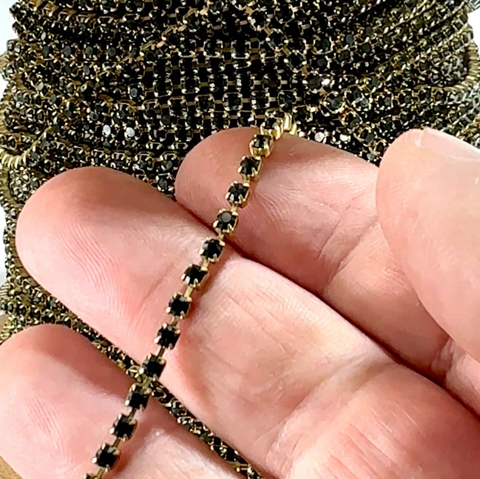 3 feet Swarovski Rhinestone Chain pp18 Deep Turmaline Raw Brass G12
