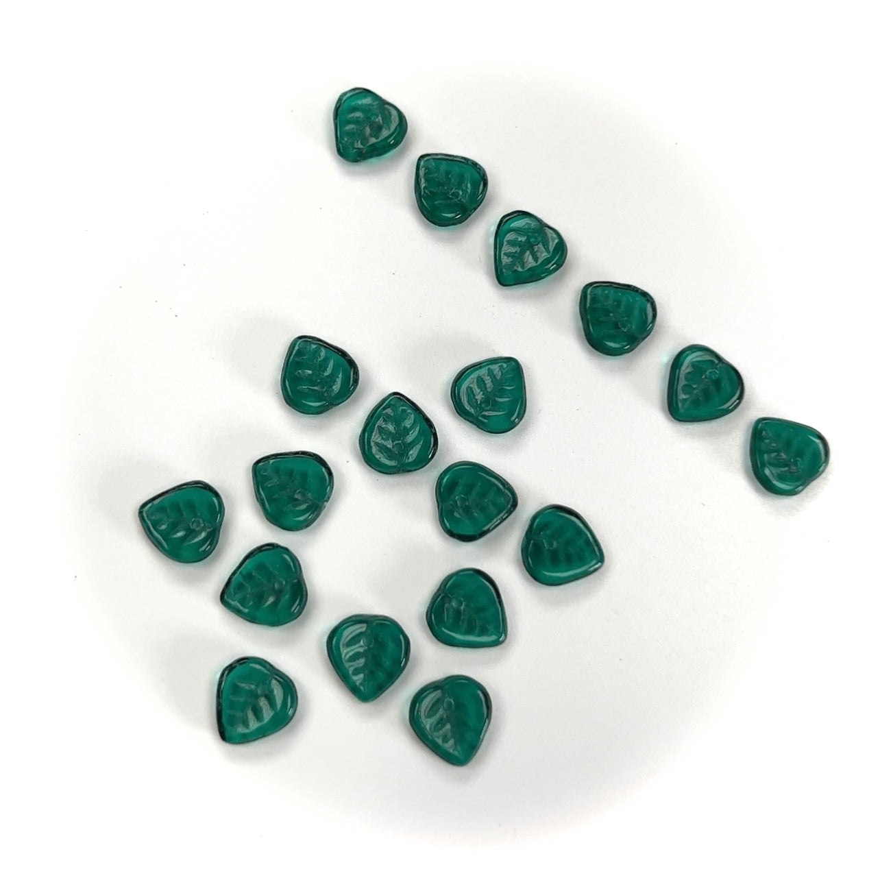 Czech Glass Druk Pendant Beads in size 9mm, top drilled Leaf, Emerald green color, 50pcs, J052