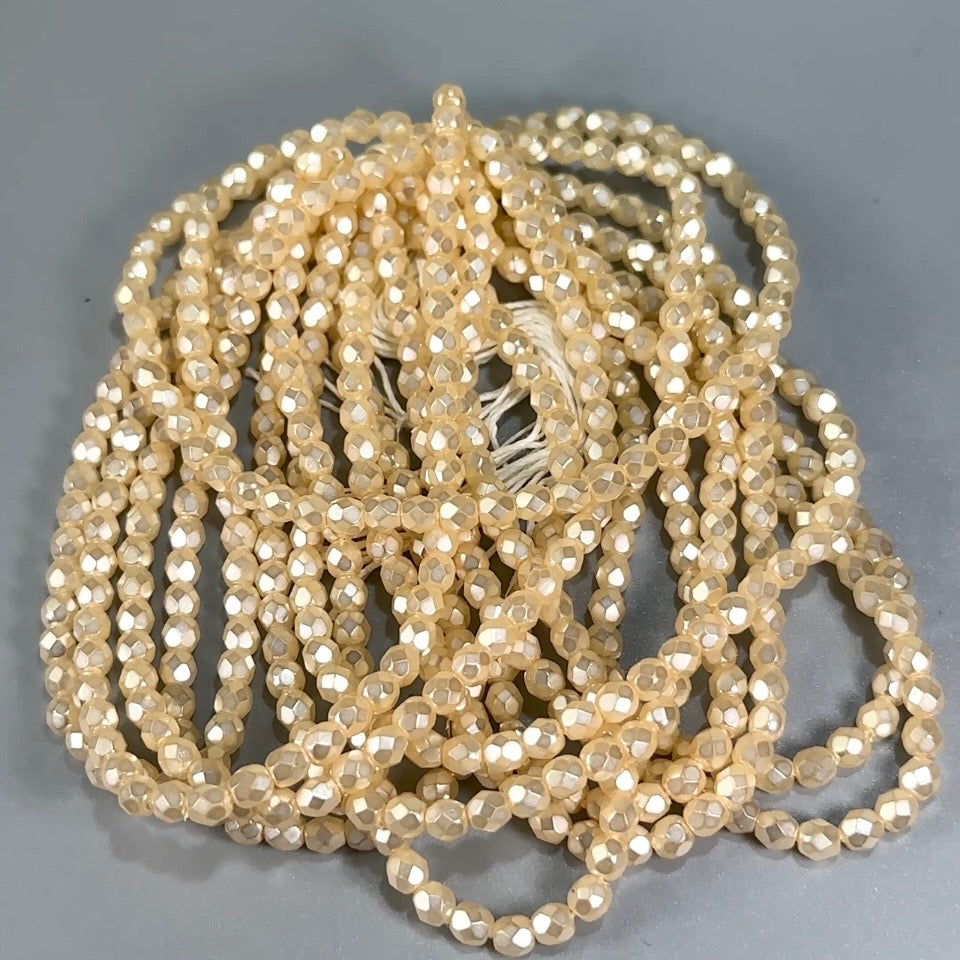 Cream Rose Carmen Pearl Czech Fire Polished Round Faceted Glass Beads 4mm 600pcs J606