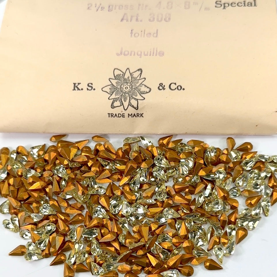 Swarovski Art.# 308 4300 - Jonquil Gold Foiled Machine Cut Pearshape Pointed Back Rhinetones in size 8x4.8mm 360pcs Yellow Fancy Stone SW068