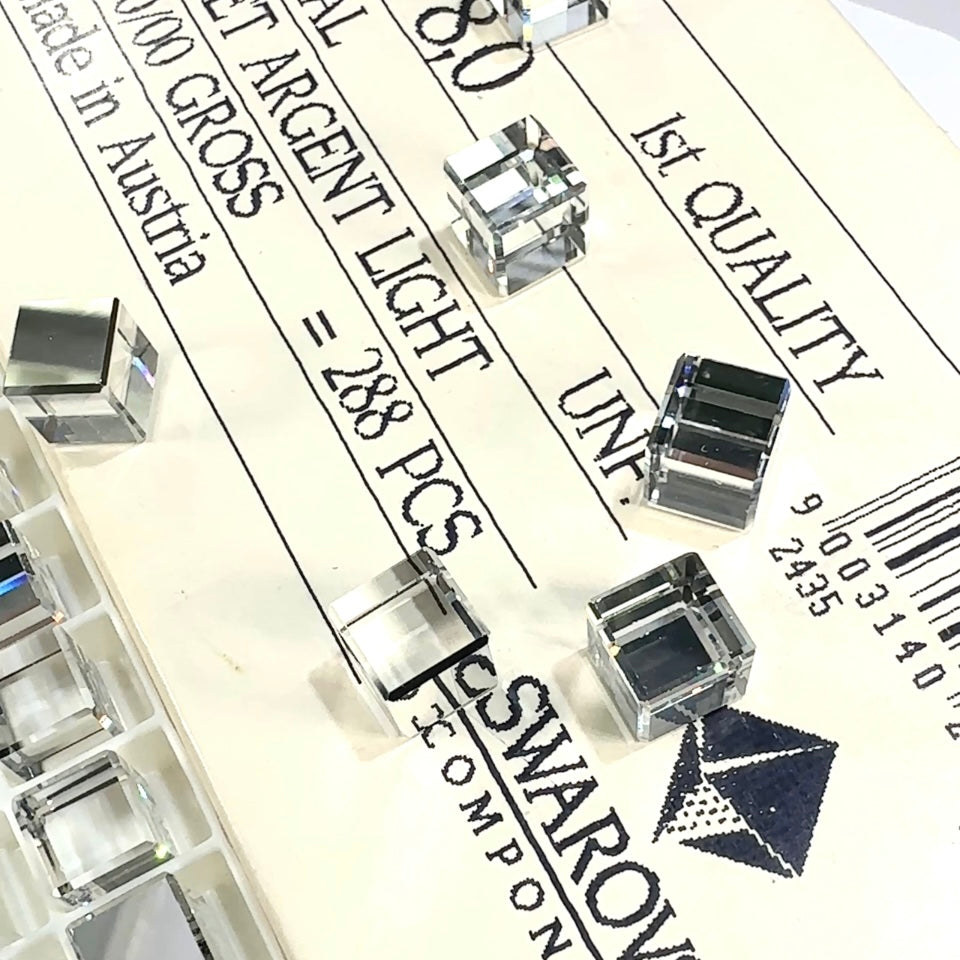 Swarovski Art.# 4840 - Crystal CAL Cube Fancy Stones 12pcs size 8mm SW134
