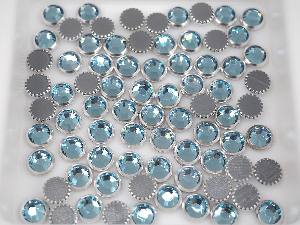 Swarovski Art.# 2029HF - Aquamarine Silver Rimmed HotFix Rhinestone Flatbacks, 7mm 34ss ss34