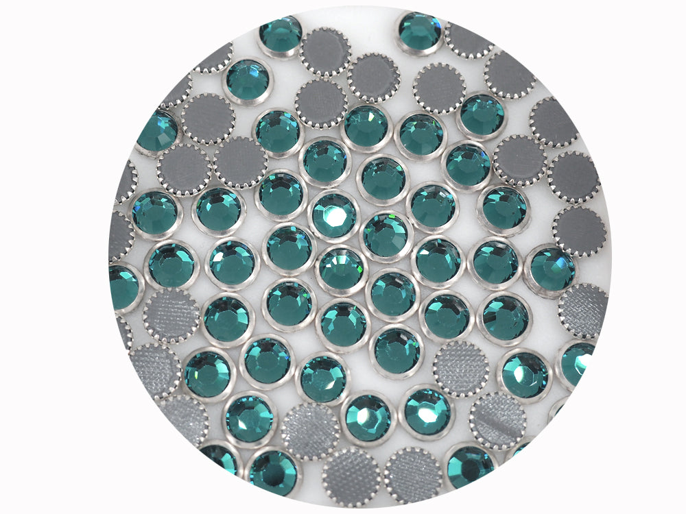 Swarovski Art.# 2029HF - Blue Zircon Silver Rimmed HotFix Rhinestone Flatbacks, 7mm 34ss ss34