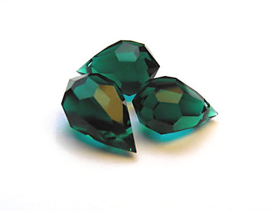 czech-mc-pendants-drop-Emerald